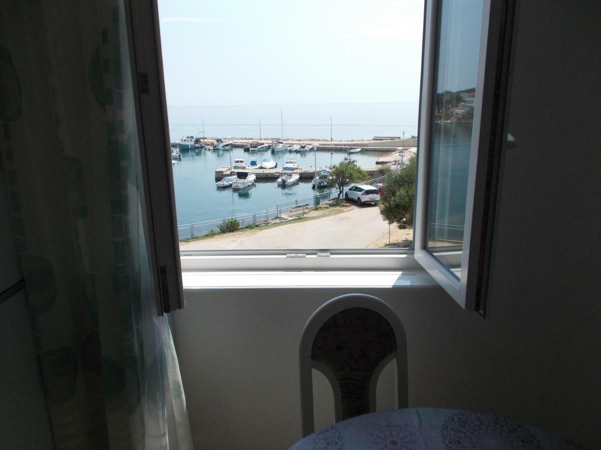 Apartment Dora 1 Jakisnica 룬 외부 사진